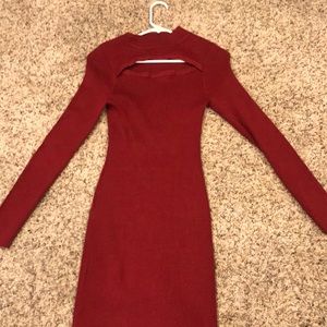 Bodycon maroon dress, cut out neck line